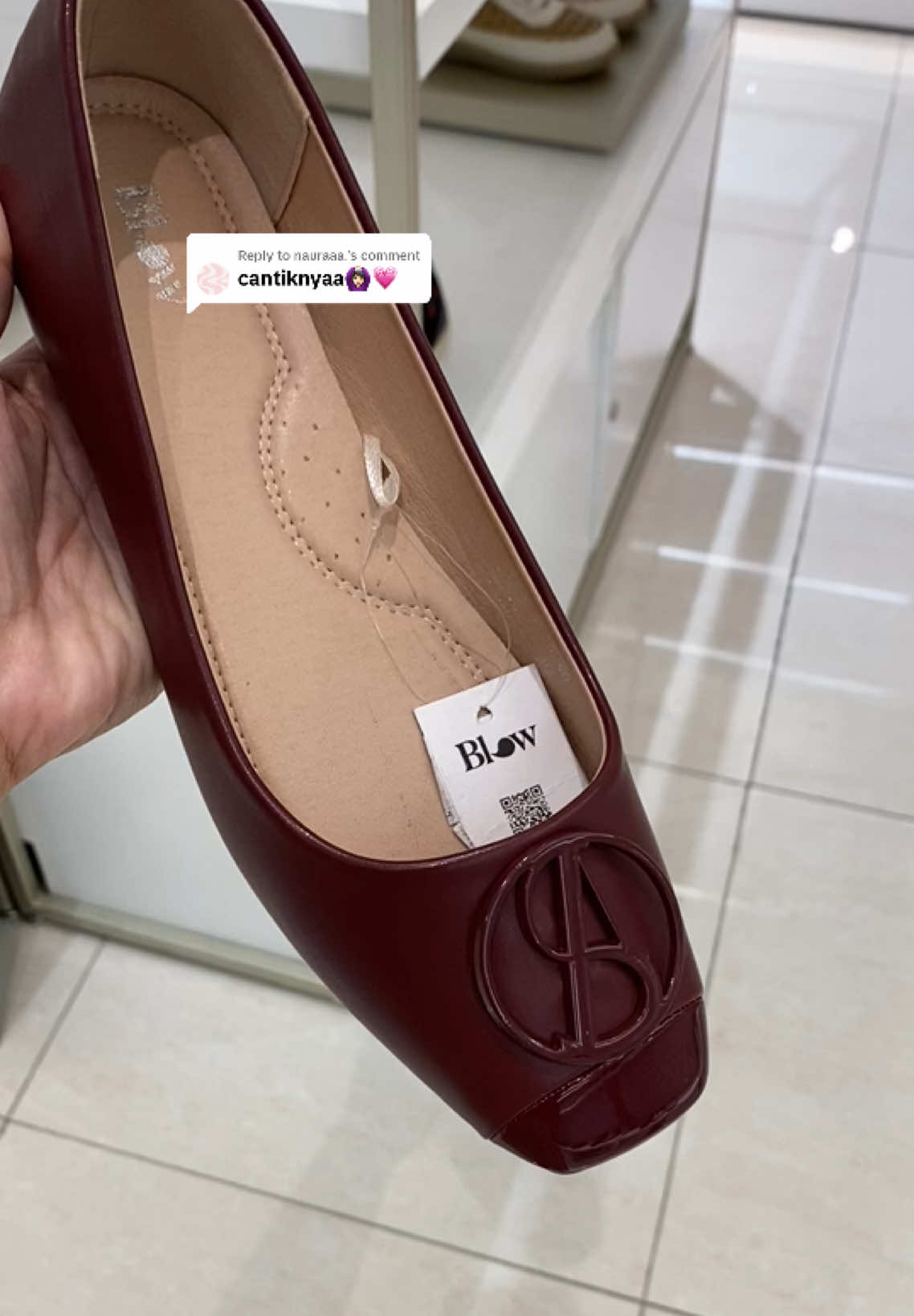 Replying to @nauraaa. Restock allert! #sepatuburgundy #burgundy #sepatuflat 
