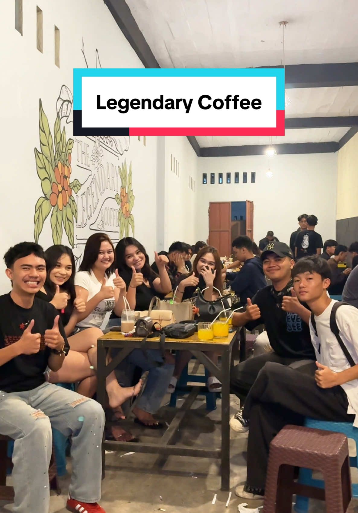 Tempat nongkrong baru @LEGENDRY_COFFEE , depe menu murmer, buka dari jam 5 sore. Alamatnya di Jl. Manado, Kel. Pulubala, Kota Tengah, Kota Gorontalo, titik maps : Legendary_Coffe #cafe #nongkrong #tempatnongkrong #fnb #food #Foodie #drink #coffee #nasigoreng #snack #cafegorontalo #gorontalo #kuliner #kulinergorontalo #ellaarsyad #fyp #fypシ゚ 