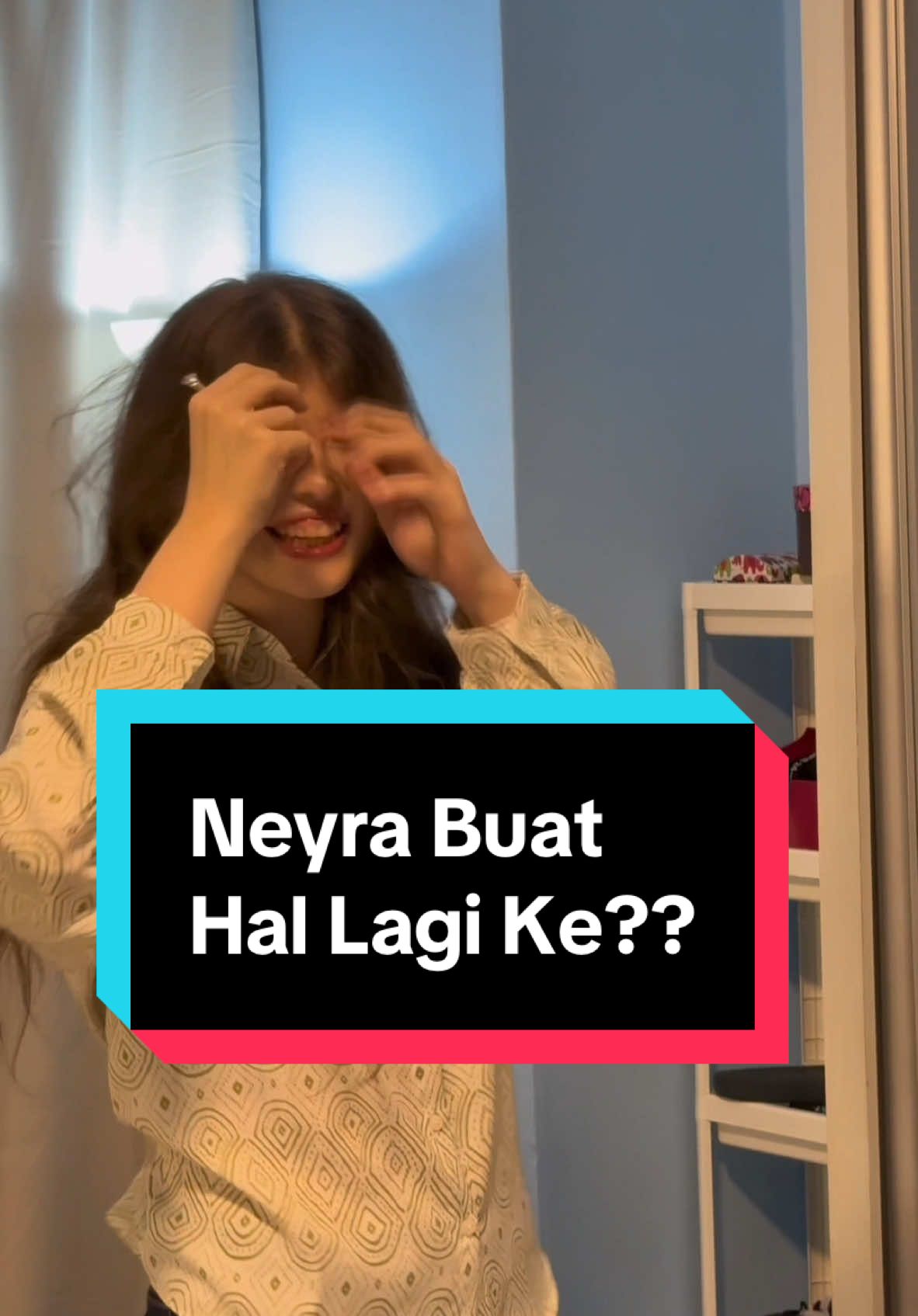 Neyra dengan HIDUNG dia! Bibir Neyra Bukan HIDUNG 😂🤣 #Viral #fyp #foryou #trending #skintific #fypage #malaysiatiktok #Shorts #reels #trendingsong #Kualalumpur #travel #neyra #Tiktok #trendingvideo #lawak #comedy #lawakmalaysia #matsallehcelup #FehimHodzic #funny #Comedy
