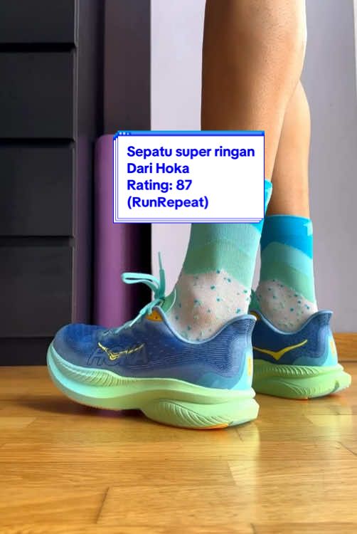 (LINK NO.3 DI BIO) HOKA Mach 6: Lari Cepat dengan Kenyamanan Maksimal! 🏃‍♀️🔥 ✨ Kelebihan: ✅ Super ringan! Nyaman tanpa beban saat berlari. ✅ Outsole fantastis yang tahan lama dan performa tinggi. ✅ Sensasi ride yang seru dengan bantalan empuk untuk kenyamanan ekstra. ✅ Cocok untuk heel strikers dan tetap stabil di kecepatan tinggi. ✅ Lockdown sempurna, kaki tetap aman dan nyaman. ✅ Harga bersahabat! Hanya 2jtan untuk semua fitur premium ini. ⚠️ Kekurangan: 🔸 Drop berbeda dari spesifikasi yang disebutkan. 🔸 Toebox sedikit sempit. 🔸 Lidah sepatu tipis, mungkin kurang nyaman untuk beberapa pelari. 🌟 Overall Rating: 87/100 (by RunRepeat) HOKA Mach 6 ini adalah pilihan tepat buat kamu yang ingin kombinasi kecepatan dan kenyamanan. Siap bikin rekor baru? 💪✨ credit: ig/palabraderunner #HokaMach6 #RunningShoes #LariCepat #LariNyaman #fyp 