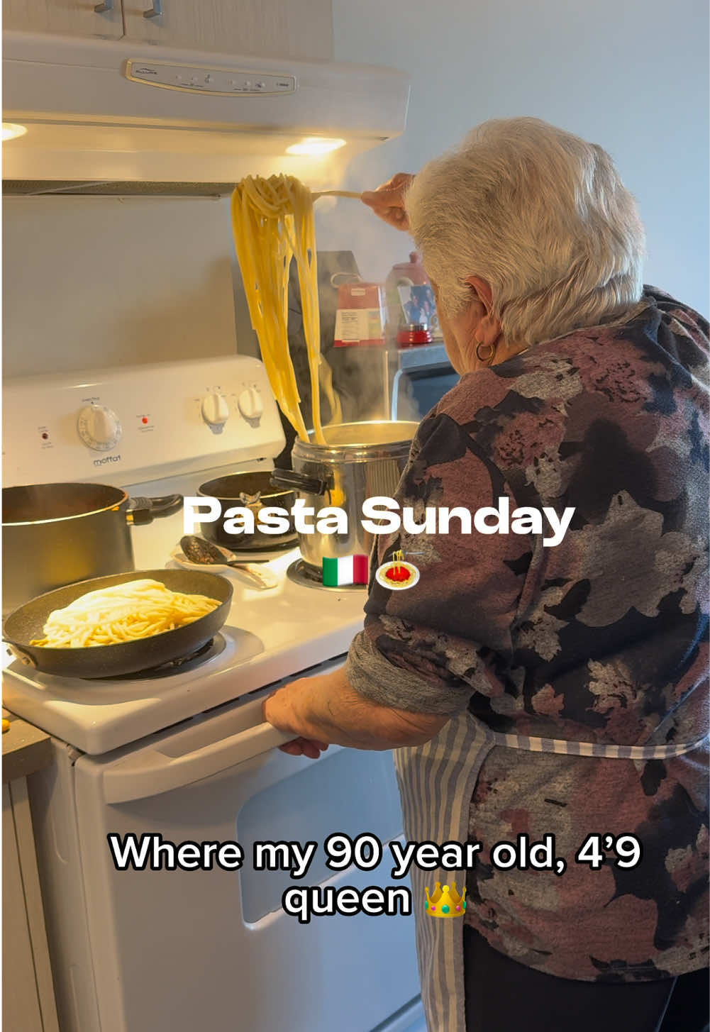 POV: Your 90-year-old Nonna feeds you like she’s preparing you for hibernation. Slippers on, stomach full, heart happy. Who’s coming to Pasta Sunday next week? 🍝✨  #PastaSunday #ItalianNonna #FoodieVibes #FamilyTraditions #HomeCookedMeals #ComfortFood #ItalianFoodLove #Arancini #DessertGoals #FoodTok #ViralEats 