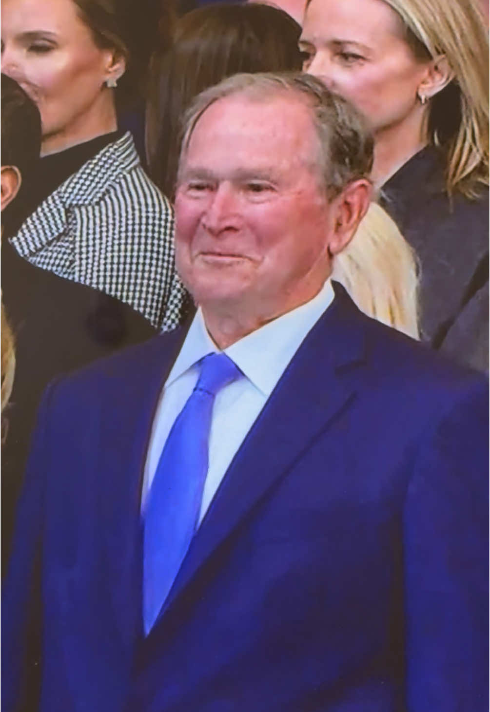 George Bush face  #foryoupageofficiall #DonaldTrump #fyp #GeorgeBush #inaugurationday #sitting #funny #silence 