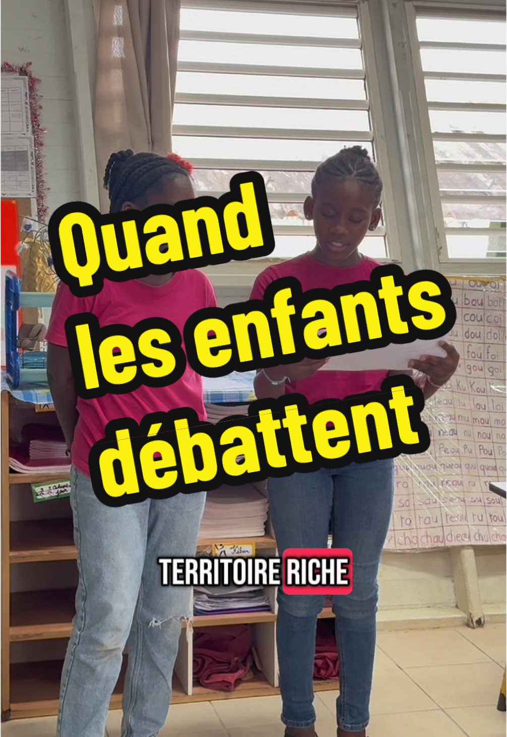 Les élèves de CM2 A, sélectionnés pour le Parlement des Enfants, ont posé des questions percutantes sur la Guyane et la démocratie. Travailler, grandir, croire en ses idées : des valeurs clés pour bâtir l’avenir ! 🌍✨ #ParlementDesEnfants #Guyane #Citoyenneté #FiersDeNosJeunes #ecole #jeunesse 