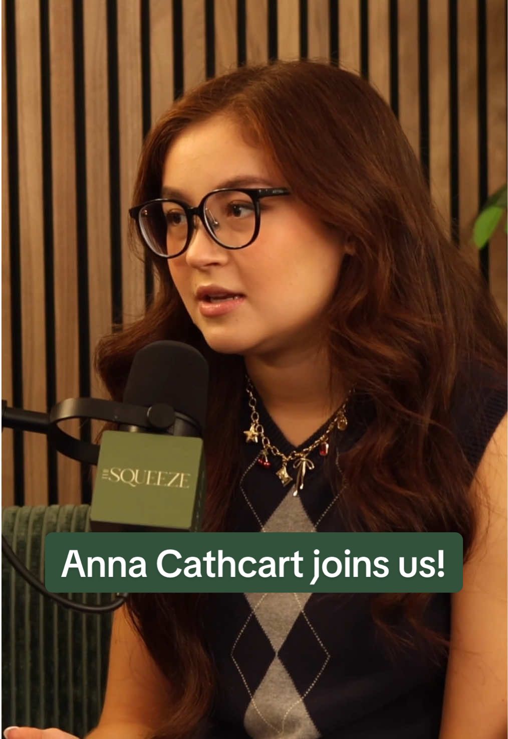 ⁠@anna cathcart reflects on the challenges of transitioning from child star to professional actress on #xokittynetflix , sharing how she balances acknowledging difficulties while remaining grateful and humble 💛⁠ Listen and watch now wherever you get your podcasts! @Taylor Lautner @Tay Lautner  #thesqueezepodcast #thesqueeze #netflix @Netflix 