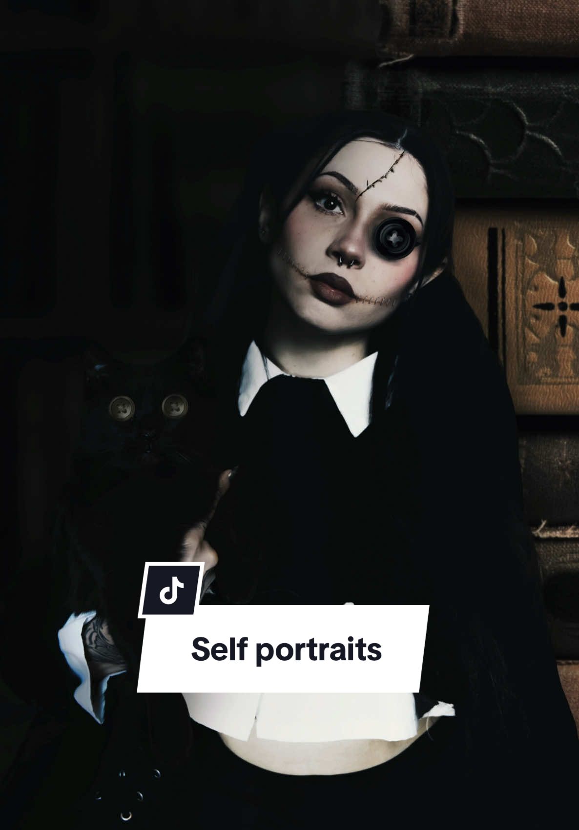 It’s me, the strange self portrait girl 🖤 . . . . #timburtonmovies #gothgirl #darkaesthetic #selfportraitphotography 