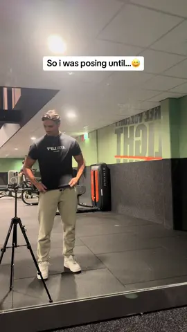 Got humbled real fast 😭 @AYBL code:MIGUEL #gym #GymTok #fyp #humbled #interaction #gymcommunity #wholesome #gymbody #fitbody #Fitness #gymbro #shredded #posing 