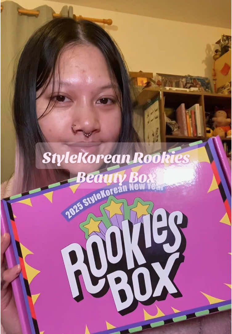 AD | StyleKorean are back with their FIRST box of 2025! This edition is their “Rookies Box”. Among the latest releases in K-Beauty, a few truly stand out. While they may be rookies to the market, their performance is anything but! Be quick to grab this box of 9 products for ONLY $39!! (Valued at $200) Products in box: FULLY Green Tomato Clay Pack Cleanser 120m Laka Fruity Glam Tint # 108 salty PURCELL 24/7 Colorstrum Pore Defence Ampoule 55ml d’Alba Italian White Truffle First Spray Serum 100ml TOCOBO Juicy Berry Plumping Lip Oil 00 Frozen Berry iUNIK Beta-glucan Daily Moisture Cream 60ml Arencia Fresh Green Rice Mochi Cleanser 120g Medicube (mini) Collagen Jelly Cream 50ml Numbuzin NMN BIO Lifting-sil Full Face Mask (4 pcs) 🛍️ Available to purchase through StyleKorean - link in my bio for their website!  ♡ Thank you to @STYLEKOREAN @stylekoreanus for gifting | Ambassador Program ♡ @Laka @DALBA @TOCOBO @iUNIK @iunik_us_official @Arencia @Medicube Global @numbuzin Official @numbuzin @FULLY Official @Purcell  #stylekorean #stylekoreanbox #stylekoreanrookiesbox #rookiesbox #stylekoreanpartner #kbeauty #newreleases #Iunik #Arencia #Numbuzin #Medicube #dalba #Laka #Tocobo #Fully #Purcell #koreanskincare 