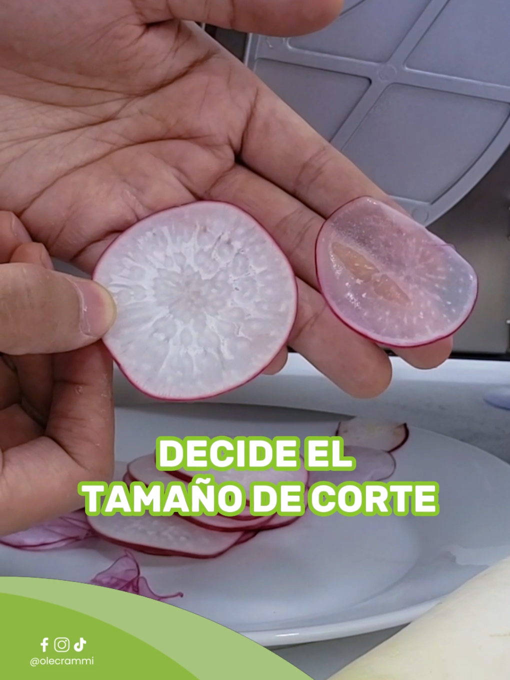 Nuestra cortadora multifuncional y embaladora film es la solución perfecta para mejorar la eficiencia en tu línea de producción. Con su diseño innovador y tecnología avanzada, te permite cortar y envolver productos de manera rápida y precisa, garantizando un embalaje seguro y profesional. 📦✨ Características destacadas: - Versatilidad: Ideal para una amplia gama de productos, adaptándose a diversas formas y tamaños. 🔄 - Alta eficiencia: Acelera tu proceso de embalaje, reduciendo tiempos y aumentando la productividad. ⏱️📈 - Fácil operación: Su interfaz intuitiva permite una fácil configuración y control. 🎮 - Ahorro de costos: Reduce el desperdicio de material film y mejora el rendimiento de tu inversión. 💰 No pierdas la oportunidad de optimizar tu producción. ¡Da el siguiente paso hacia la automatización y eficiencia con nuestra cortadora multifuncional y embaladora film! 🔝  #EmbalajeEficiente #Automatización #CortadoraMultifuncional #InnovaciónIndustrial #Productividad #ReducciónDeCostos #PackagingSolutions #TecnologíaAvanzada #SolucionesIndustriales #olecrammi 