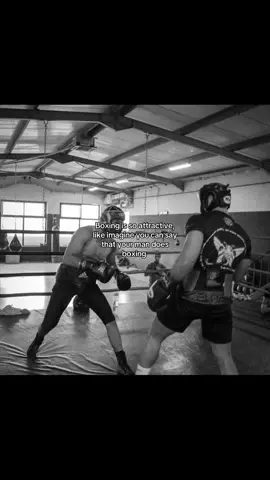 And he could beat everyone one up if somebody touched you  #viral #fyp #men #boxing🥊 #boxingtraining #attraktiv #beatingup #teamworkmakesthedreamwork 