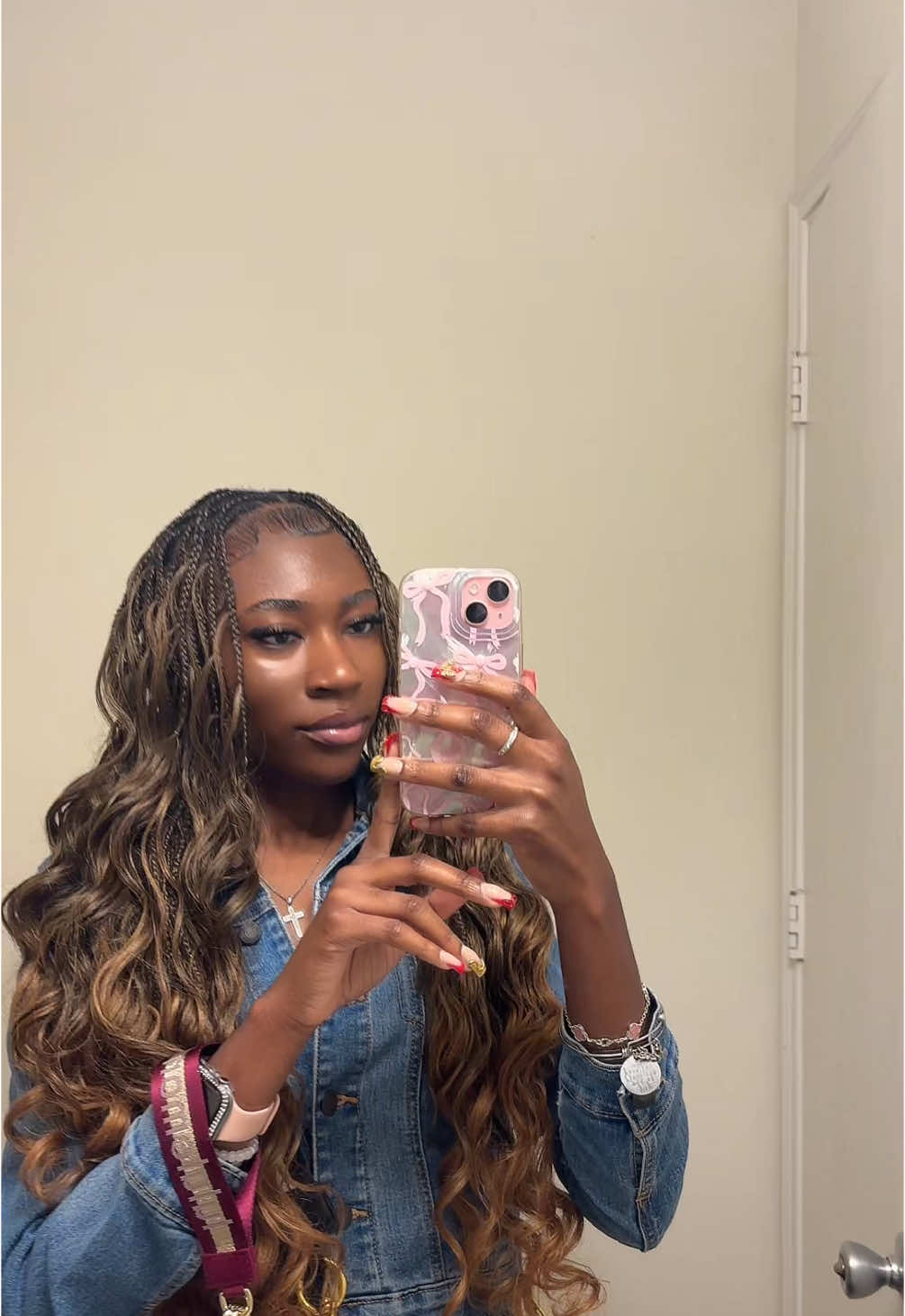 It's my birthdayyy🥳💗 #fyp #itsmybrithday #19thbirthday #januarybirthday #birthday 