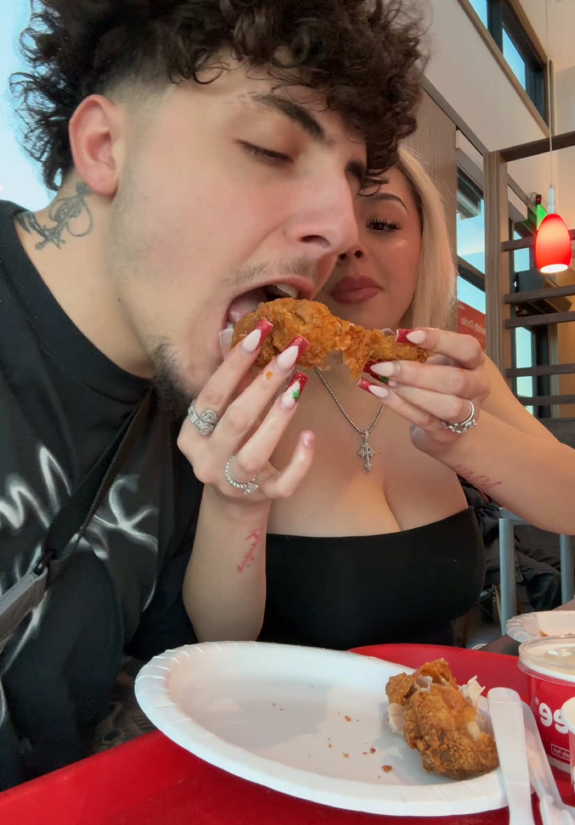 GnB tests Jollibee in Las VEGAS 😋🍗 #gnb #couplegoals #foryoupage #foodreview 