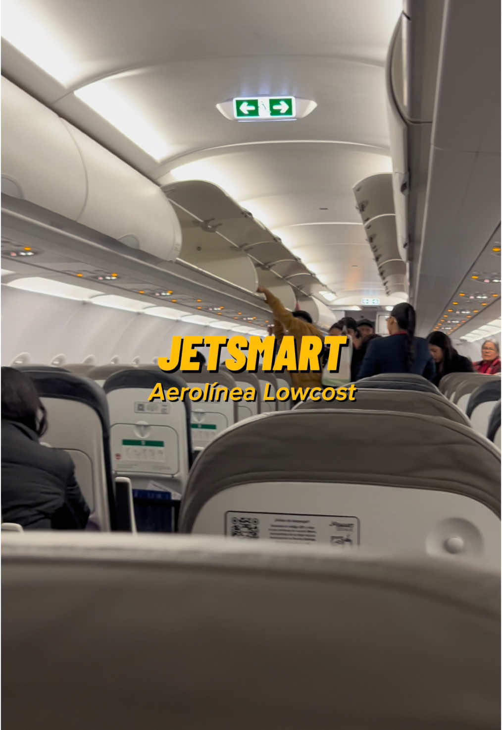 Mi experiencia viajando en Jetsmart #jetsmart #lowcost #traveltiktok #aeropuerto_jorgechavez 