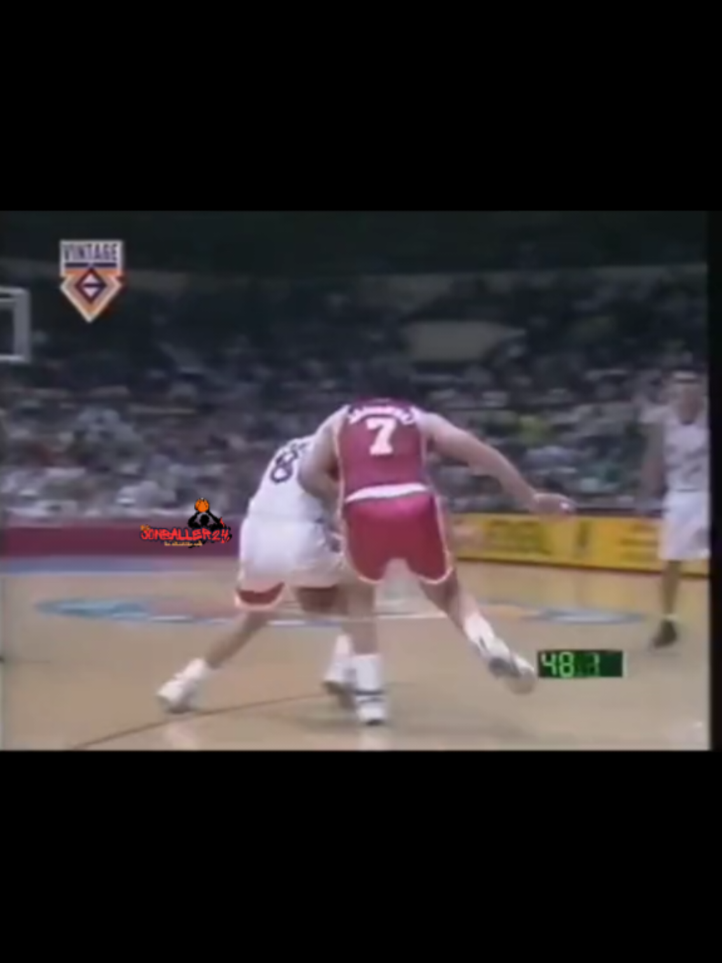 PBA classic throwback highlights Gordon Gin kontra sa San Miguel Beermen  #jawo #gordongin #sanmiguelbeermen #smb #ginebra #jaworski #pba #jonballer24 #onthisday 