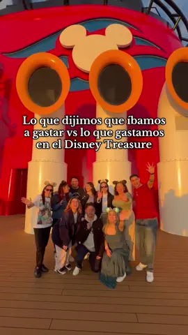 💸 Lo que tus agentes Disney pensaron que iban a gastar vs lo que realmente gastaron a bordo del Disney Treasure (adicional a la tarifa del crucero). Recuerda que tu puedes gastar tan poco o mucho como desees (pues ya tienes todos los tiempos de comida incluidos) Básicamente gastamos en: -Propinas -Internet -Souvenirs -Alcohol  -Experiencias en puerto  #paoalgromerotrips #disneytravelagent #agentedisney #tipsdisney #disneytips #disneycruise #crucerodisney #disneytreasure  @Reny Revelles Agente Disney✨ @aleglezg @Ilse | Agente Disney 🏰🌎 @ViajaDisney @Grety✨ - Disney Travel Agent @vive.disney @Juli by Disney @Daniel & Pau Agentes Disney @emm.agentedisney 