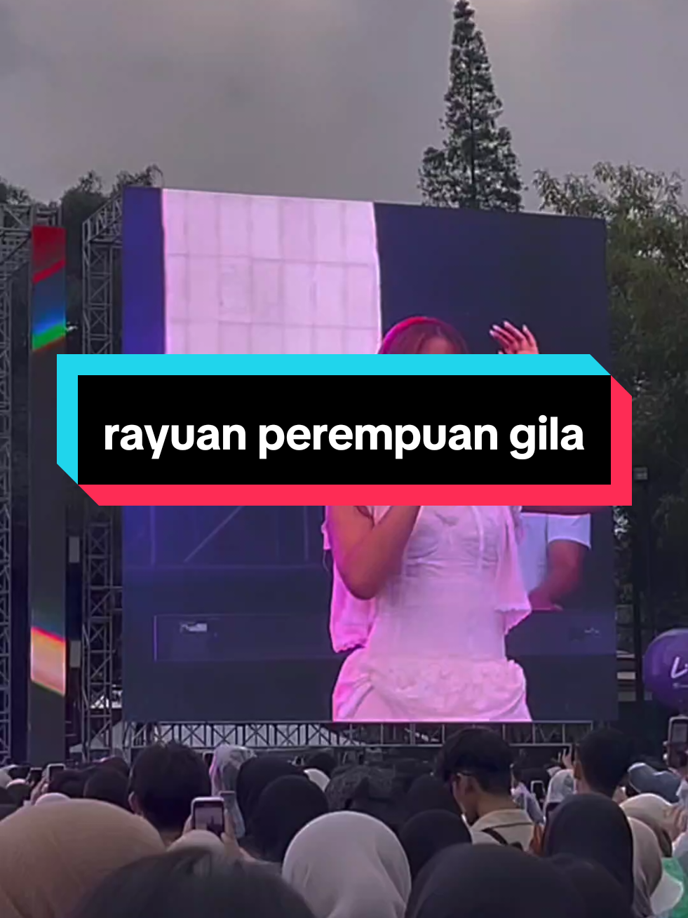 rayuan perempuan gila nadin namizah #liriklagu #nadinamizah #rayuanperempuangilanadinamizah #fyp 