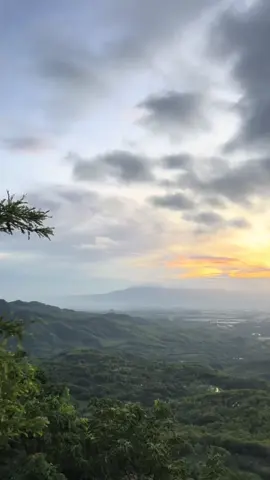 ☺️#fypage #gunungcumbri #fyp #cumbri#ponorogo24jam #keren 