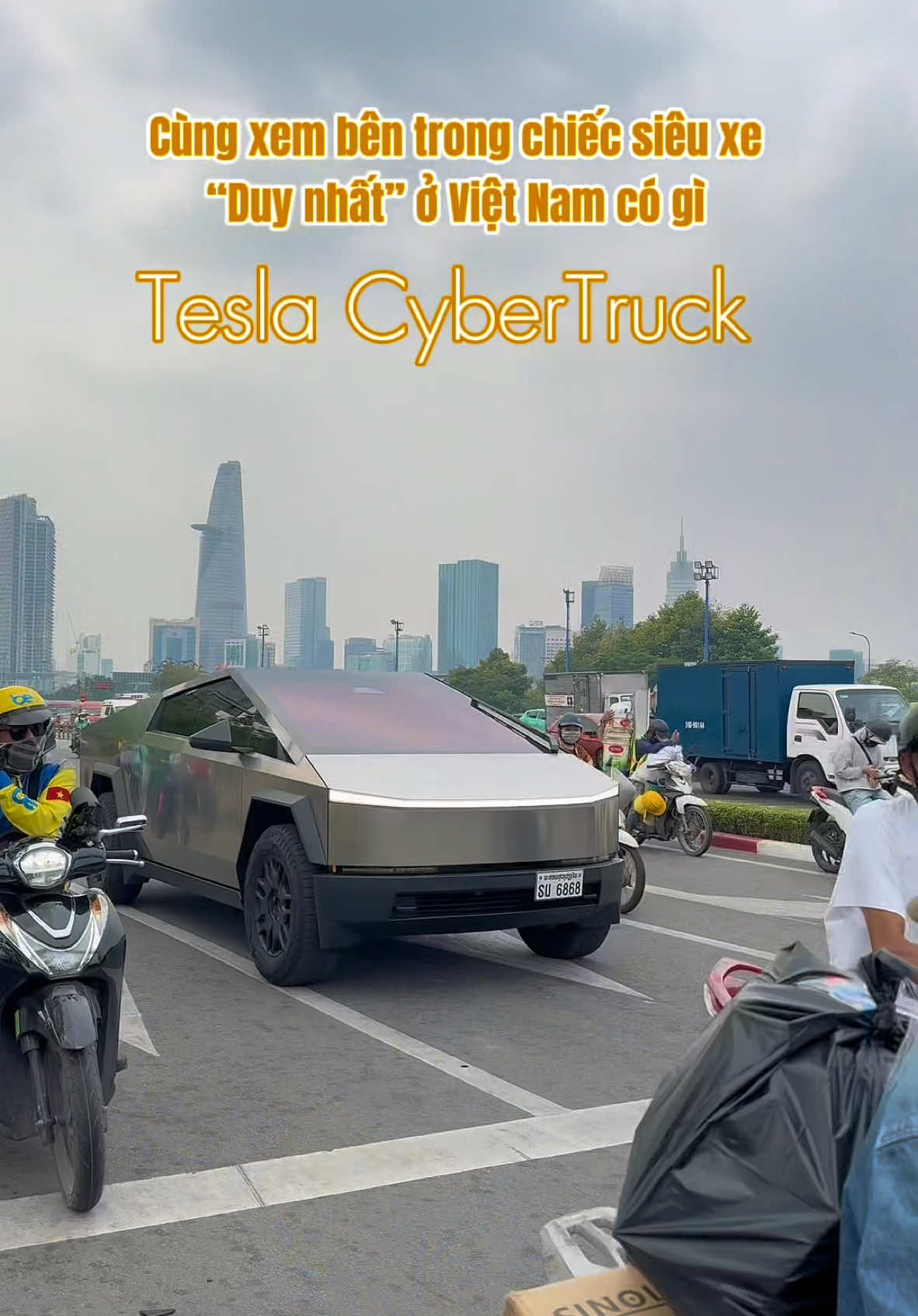 Cùng xem bên trong chiếc s.iêu xe d.uy n.hất ở Việt Nam - Tesla Cybertruck thuộc bản 