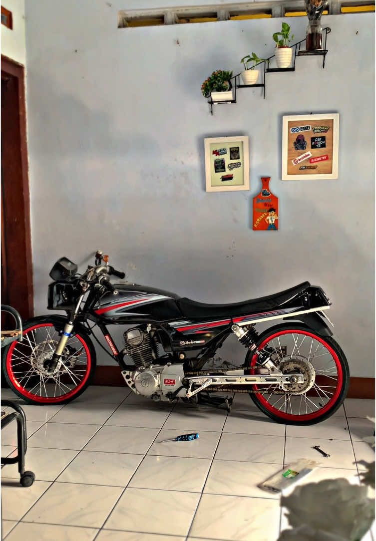 #CapCut kasih saran dong bagus pake jok tipis atau sedang ya?Bingung banget soalnya🙏🏻😢 #fypシ゚viral #fypシ #xyzbca #herexstyle #glgank🤙 #glmodifikasi #longarm #herexhitz #fyp #herexcellency #thailandstyle🇹🇭 