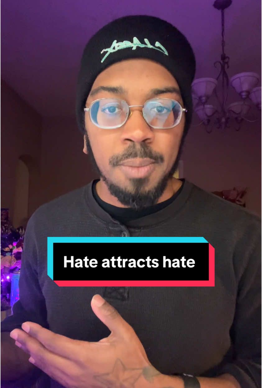 Just my take on the situation. You feel however you want. I’m not tagging them because they don’t deserve anymore attention. @ND | Manga Creator #greenscreen #artcommunity #art #artist #arttok #artistoftiktok 