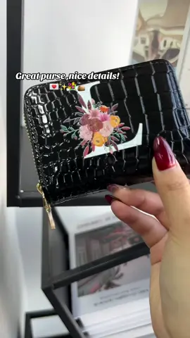 Ideal for my nice !#wallet #shortwallet #leather #minipurse #purse #shortpurse #tiktokshopfinds #fyp #falldealsforyou  #tiktokshopcybermonday #spotlightfinds #dailyuse #cardholder #dailyuse #tiktokshopholidayhaul #tiktokshoplastchance #tiktokshopnewyearnewaura #tiktokshoploveatfirstfind 