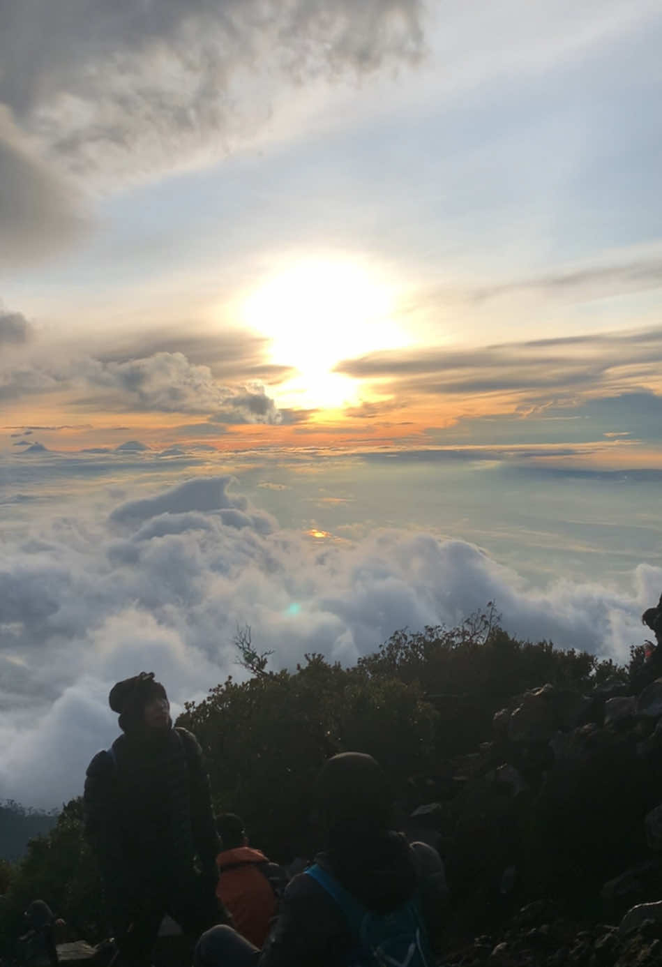 #mountainview #slametmountain #gunungslamet #Hiking #hikingadventures 