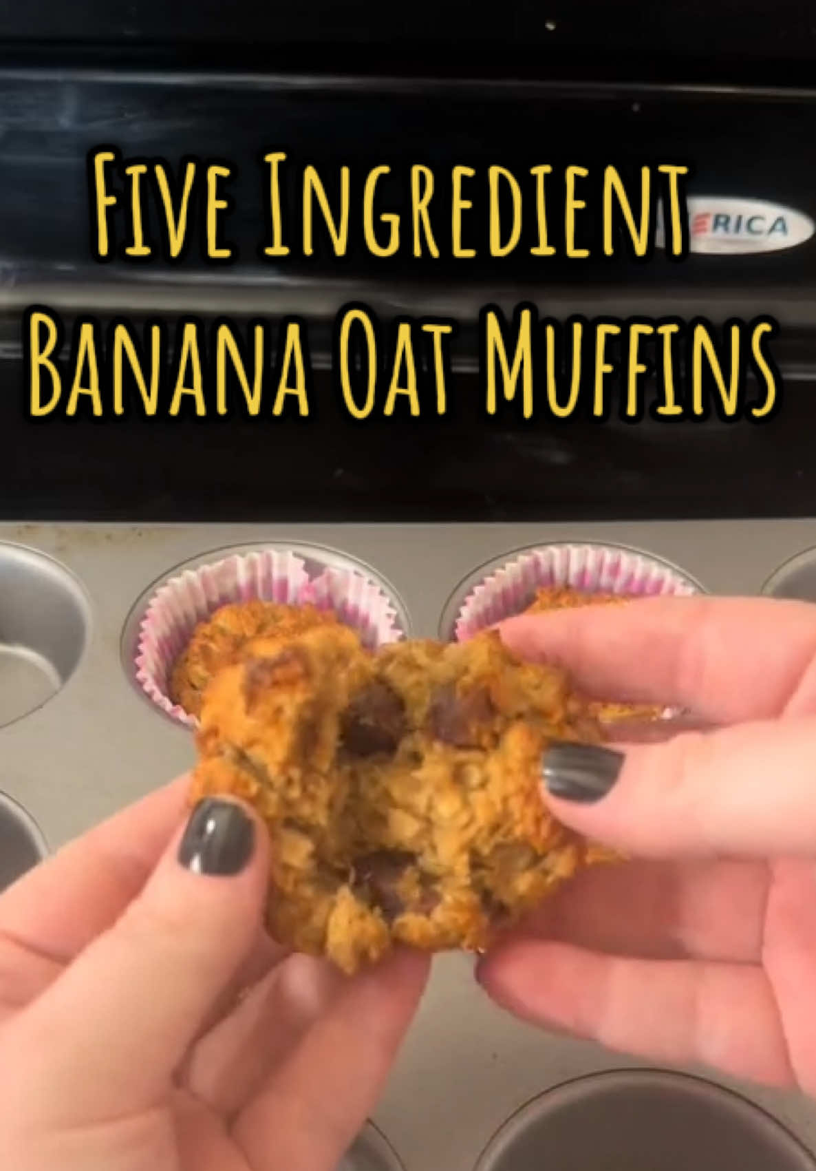 #creatorsearchinsights #toddlerapproved #EasyRecipes #healthyrecipes #sweetbreakfast #easybreakfast #muffins #cookwithme #bakedoats 