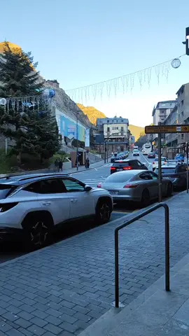 ANDORRA 🇦🇩 #JelajahLiburan #foryou #fypシ #beautifuldestinations #wonderfulplaces #2025 #travelvlog #wintervibes #andorralavella #andorralovers