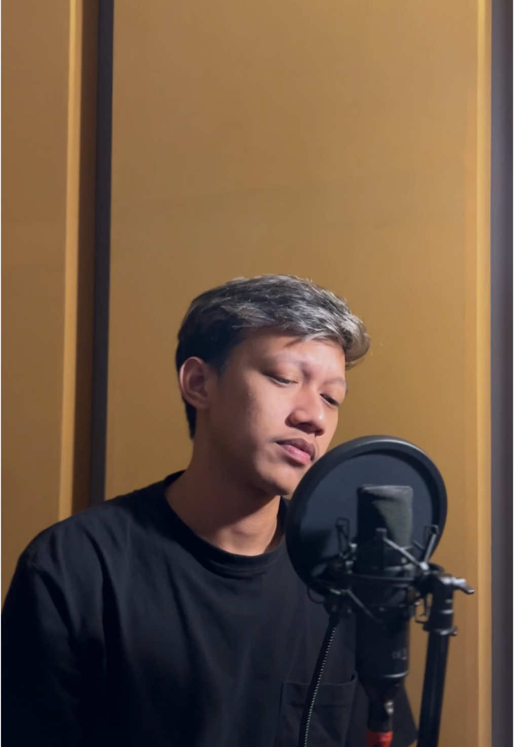 ono kenangan opo neng lagu iki?🙃