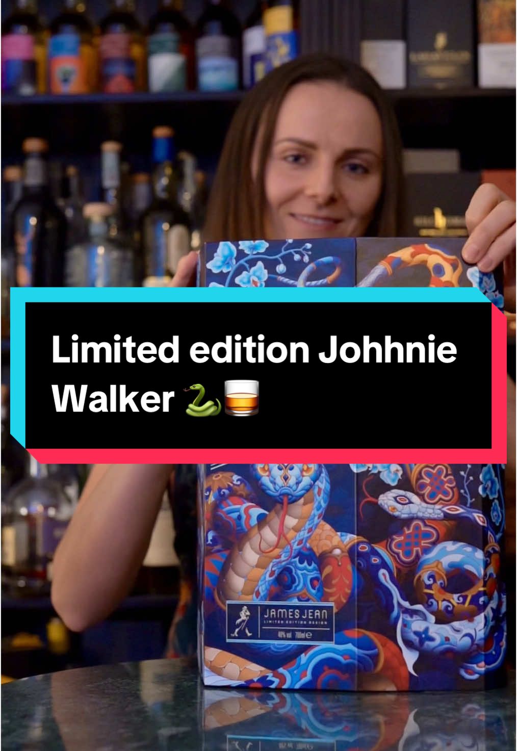 Another Lunar new year is coming 🤩🧧🥮 the year of the wooden snake 🐍  And Johnnie Walker released a new limited edition in collaboration with James Jean, the same artist that took care of the 2024 edition  I couldn’t resist, I had to get my hands on one 🥃 #chinesenewyear #chinesenewyear2025 #lunarnewyear #johnniewalker #whisky #whiskey 