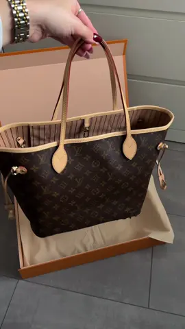 🤎 #louisvuittonbag #lv #louisvuittonlover #neverfull #louisvuittonneverfull #trendy #inlove #Love #neverfullmm #mm #unboxingvideo #girlsthings #girl #inspiration #viral_video #viral #shopping #shoppingaddict #luxury #luxurybag #foryou #fy #fyp #fouryou #fürdich 