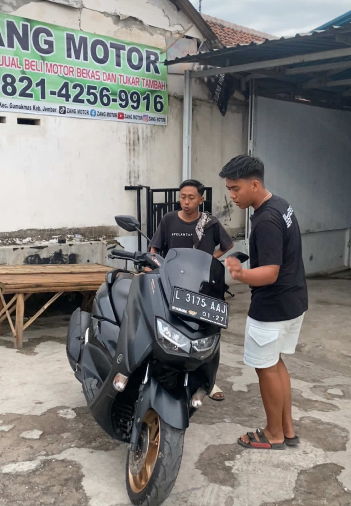 Makelar Motor datang jual motor nmax mewah #nmax #fyp #zangmotor #viral #motormurah #jualbelimotor #videoviral #sorummotormurahjember 