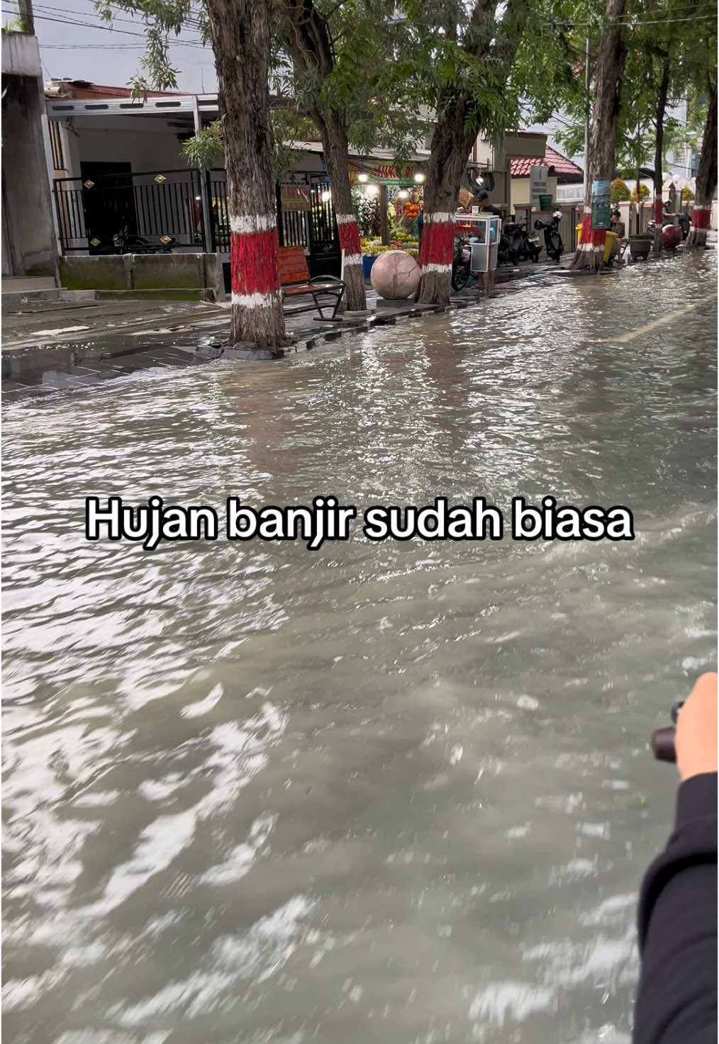 Eh yaampyunnnn 🤣🤏🏼 #banjir #infogrobogan #fyp #videohariini 