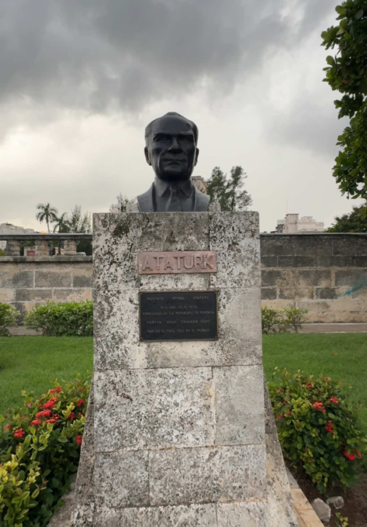 Küba, Havana Sokaklarında Atatürk Anıtı 🇹🇷 #TTT #yükselentopluluk 