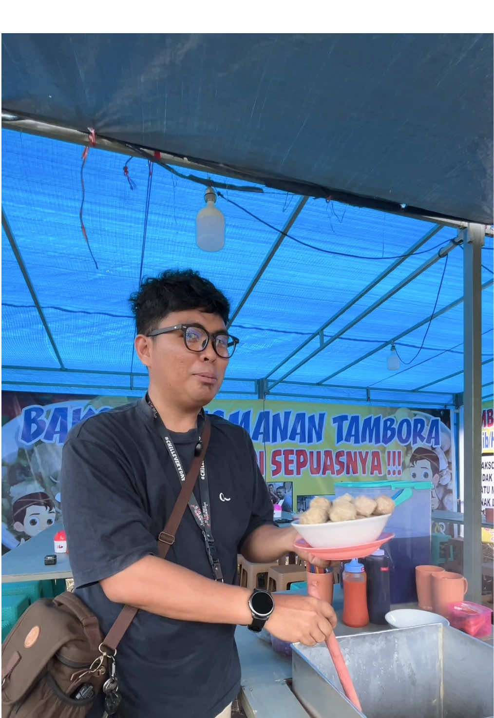 @BAKSO PRASMANAN TAMBORA (depan gerbang pelabuhan Bajoe) #kuliner #bone #watampone #bajoe #pelabuhanbajoe #bugis #Foodie #foodtiktok #foodvloger #foodvlogerbone #vlogerbone #bugistiktok #fypシ゚viral 