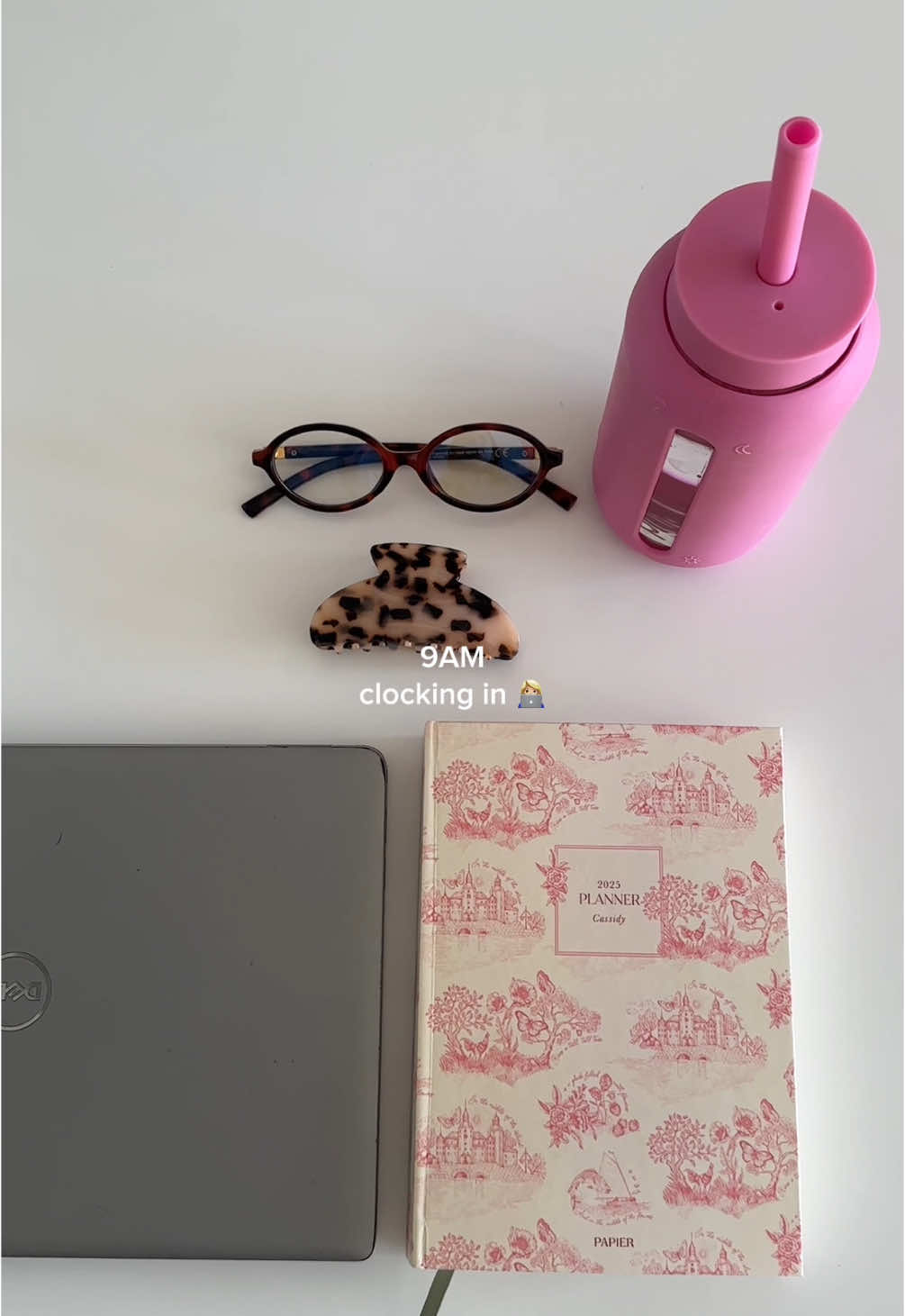 Monday in my life 💘👩🏼‍💻❄️ #Vlog #timestamps #dailyvlog #diml #dayinmylife #timestampedvlog #foryou #fyp 