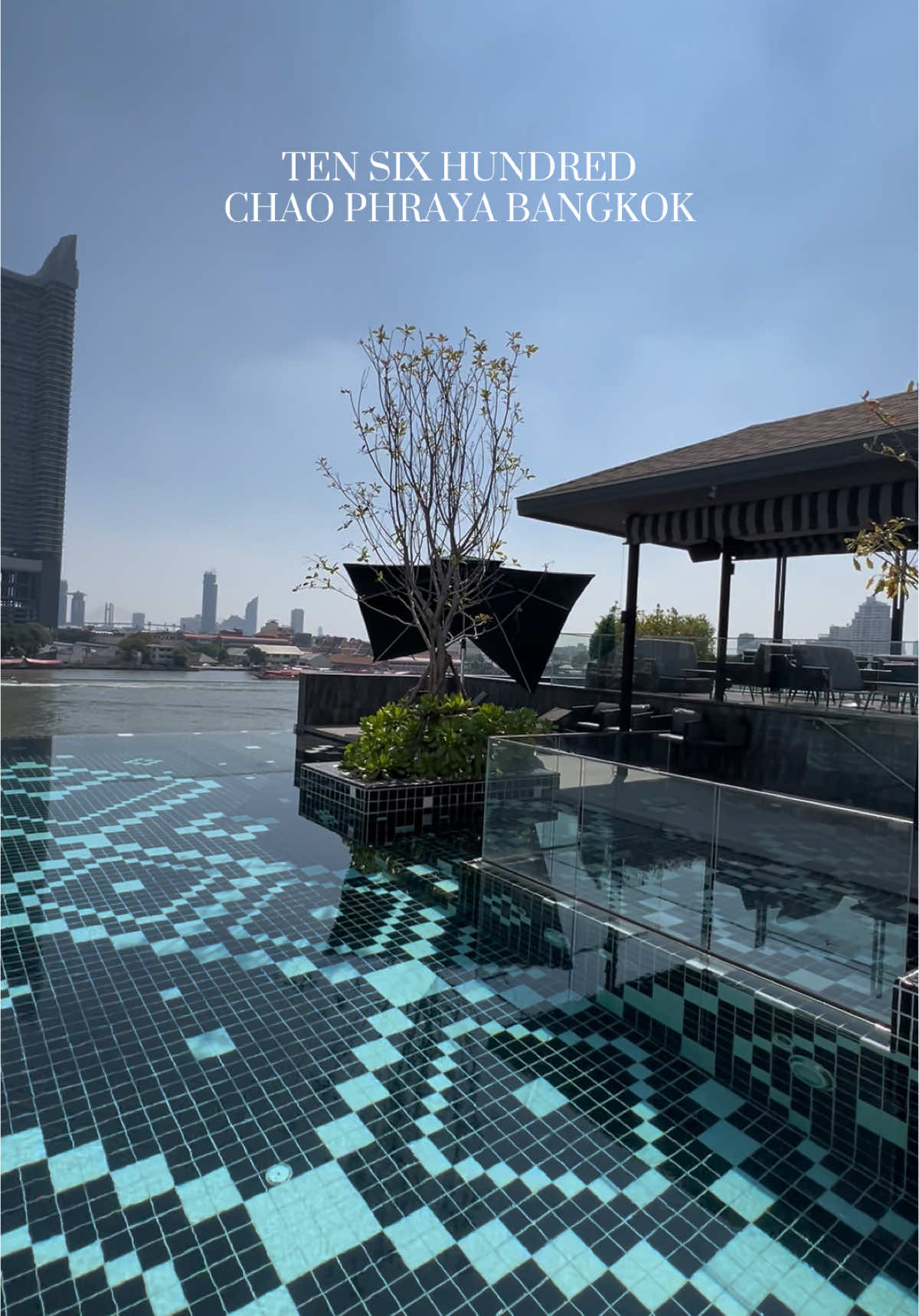 Ten Six Hundred Chao Phraya is a boutique resort style hotel in Bangkok located in the historical district of Khlong San  #bangkok #bangkokhotel #bangkokhotels #chaophrayariver #thailand #bangkoktravel  