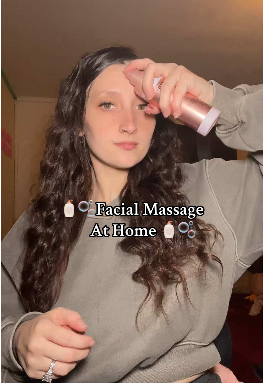 This ceramic gua sha massage tool is a game changer for my skincare routine! #skincare #massage #massagetherapy #massageathome #massageasmr #tiktokshopjumpstart #tiktokshopjumpstartsale #ceramic #guasha #massagetool 