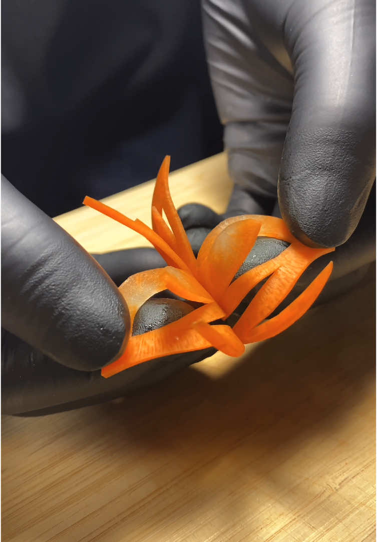 人参の飾り切り🥕🦋 Decorative cutting of carrots 🥕 Amazing knife skills #Japan #cooking #vegetable 