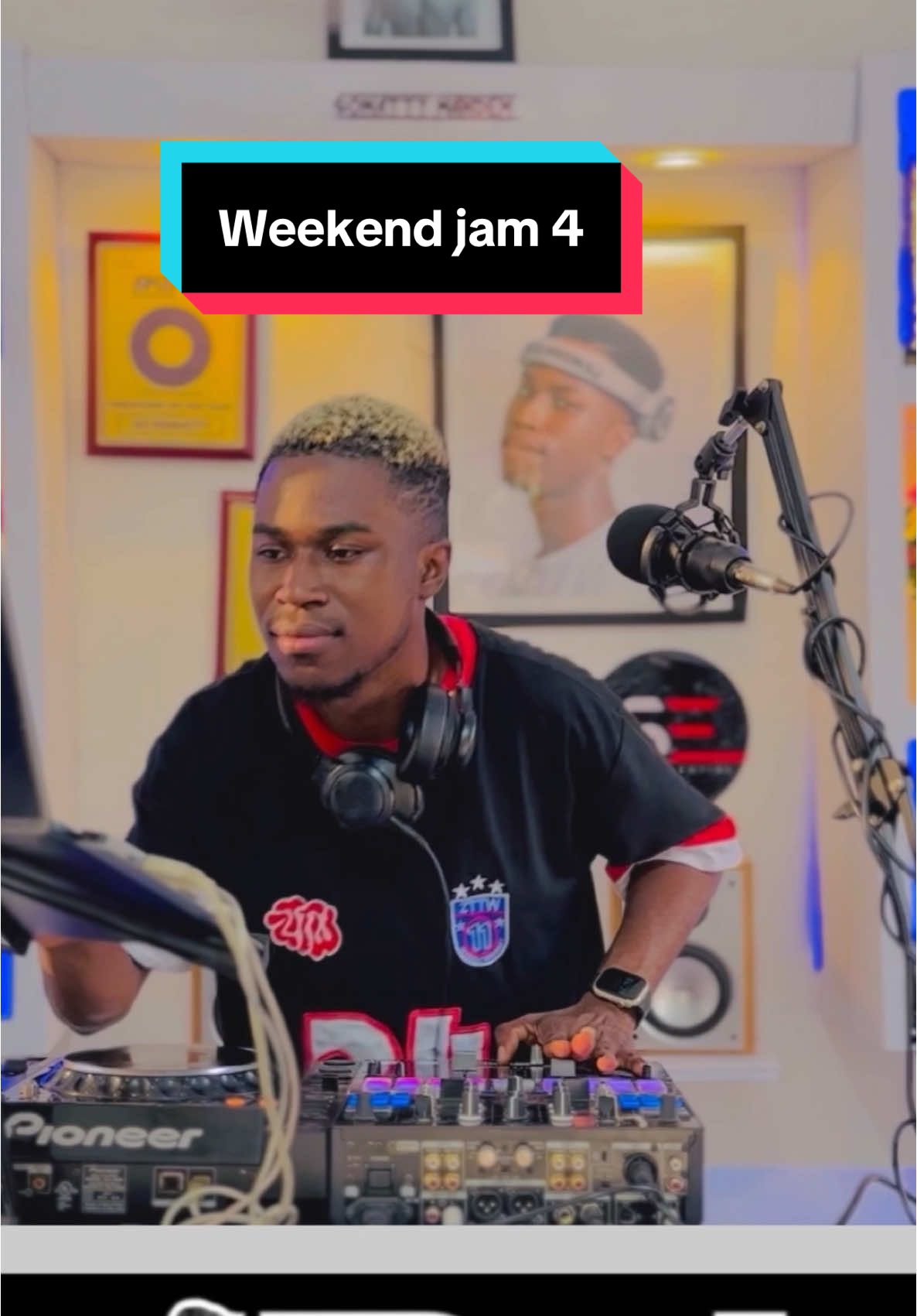 Weekend Jam Vol 4 By DJ Sonatty  #trending #afrobeats #amapiano #djmix #djmixtape #mixtape #2025mixtape #2025amapiano #2024amapiano #latestmix #djsonatty @Sarkodie @Fameye @Mel Blakk @KOJO BLAK @🫒OLIVETHEBOY💚 @Akiyana @DJ Shiwaawa 