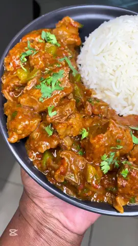 Beef stew and rice😋 Beef Thyme Salt Onions Tomato paste Garlic Ginger Tomatoes Curry powder Beef masala Chilli cube Beef stock Add the beef to a pt amd add thyme and salt, then some water amd boil till tender. Once tender, ad onion amd saute. Add the garlic and ginger and mix well. Then add tomato paste and spices and then the tomatoes. Cook down then add the stock and simmer and then the green bell pepper and simmer further. Once reduced, serve with side of your choice.  #beefstew#beefstewandrice#beefrecipe#homecooking#cookingfood#DinnerIdeas#fyp@Dannykam butchery 