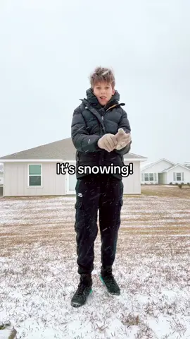 Yay!#afro #viral #goviral #dontletthisflop #real #snow #fyp #foryouu 