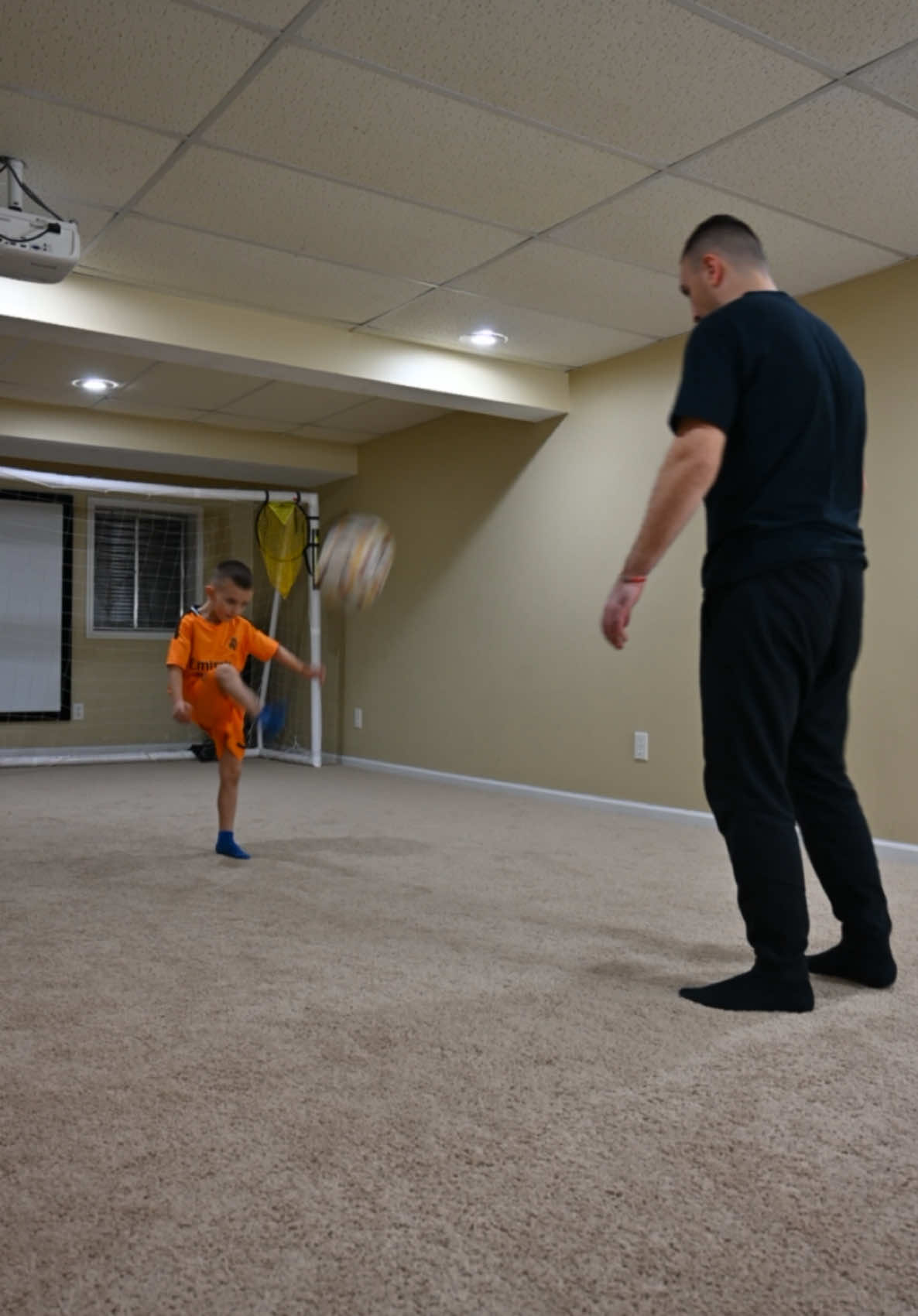 Joga Bonito Dad vs Son🔥⚽️ . . #Soccer #futbol #soccerlife #futebol #fifa #soccerskills #championsleague #football 