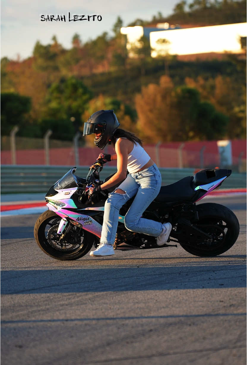 ”When my motorcycle runs away, but I catch it and tame it like a wild horse!”  @Autodromodoalgarve 