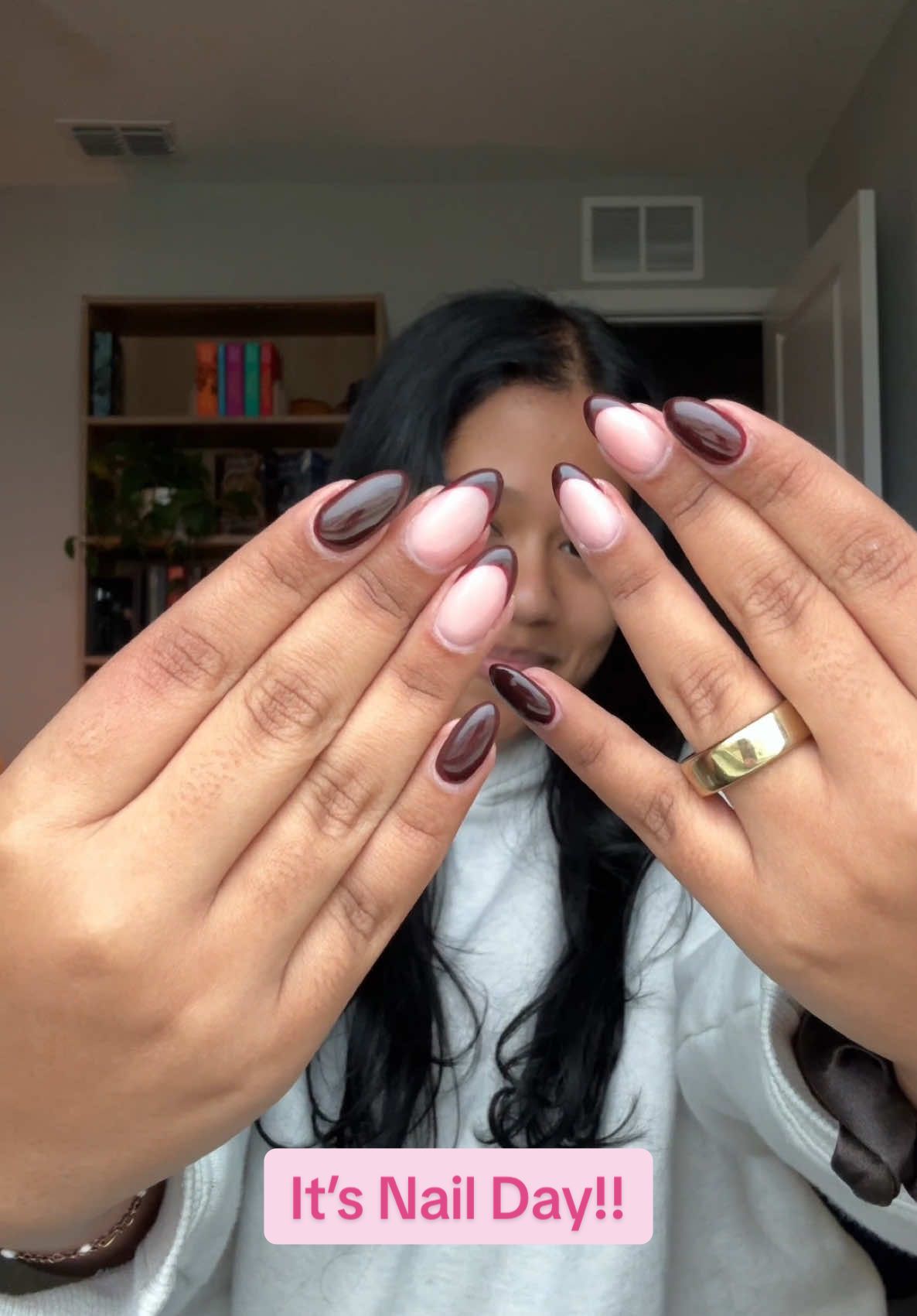 Another day another nail vlog 💅🏽 @Mariama #nailday #newnails #nailisnpo #nailart #almondnails #embellishedbymariam #valentinesnailsideas #valentinesnailart #januarynails #simplenails #classynails #nailvlog #orlando #creatorsearchinsights  