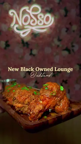 Follow booziebrunch for new hot spots, hidden gems and of course brunch!  Nosso is a new blk owned lounge in oakland serving up deliciousness! It’s a perfect place to unwind after work or on late night on the weekends.  Featured Items:  Oxtail/Salmon sliders  Hot Lemon Pepper Wings Beef Skewers  Mac n Cheese Balls Brussels Sprouts Fries . . . #booziebrunch #eastbayeats #eastbayfoodie #bayareafoodie #oaklandeats #oaklandeats #visitoakland #oaklandca 