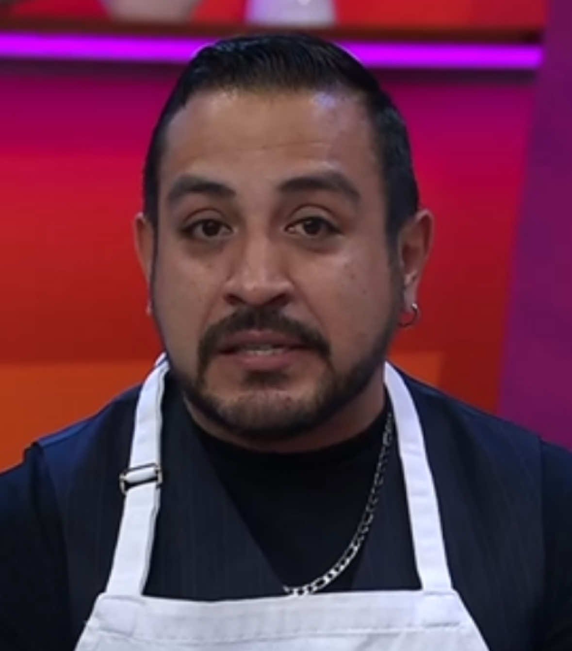 ¡Le aprendió todo a su mamá!😍🥳 Luis Fernando Peña es el nuevo participante de MasterChef Celebrity.😱👨‍🍳 #VLA 📺 Lunes a viernes, 8:55 a.m.