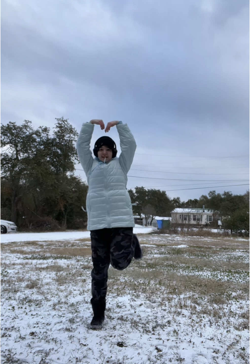 had to hit it again in the snow @KATSEYE #katseye #debut #katseyedebut #debutdance #dance #fyp #fypシ #snow #texassnow 