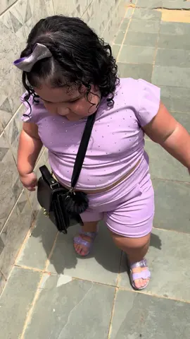 Kemilly Vitória  #lok #modelo #modeloplussize #barbieplussize #mae #maedemenina #modablogueira #blogueirinha #bebestiktoks 