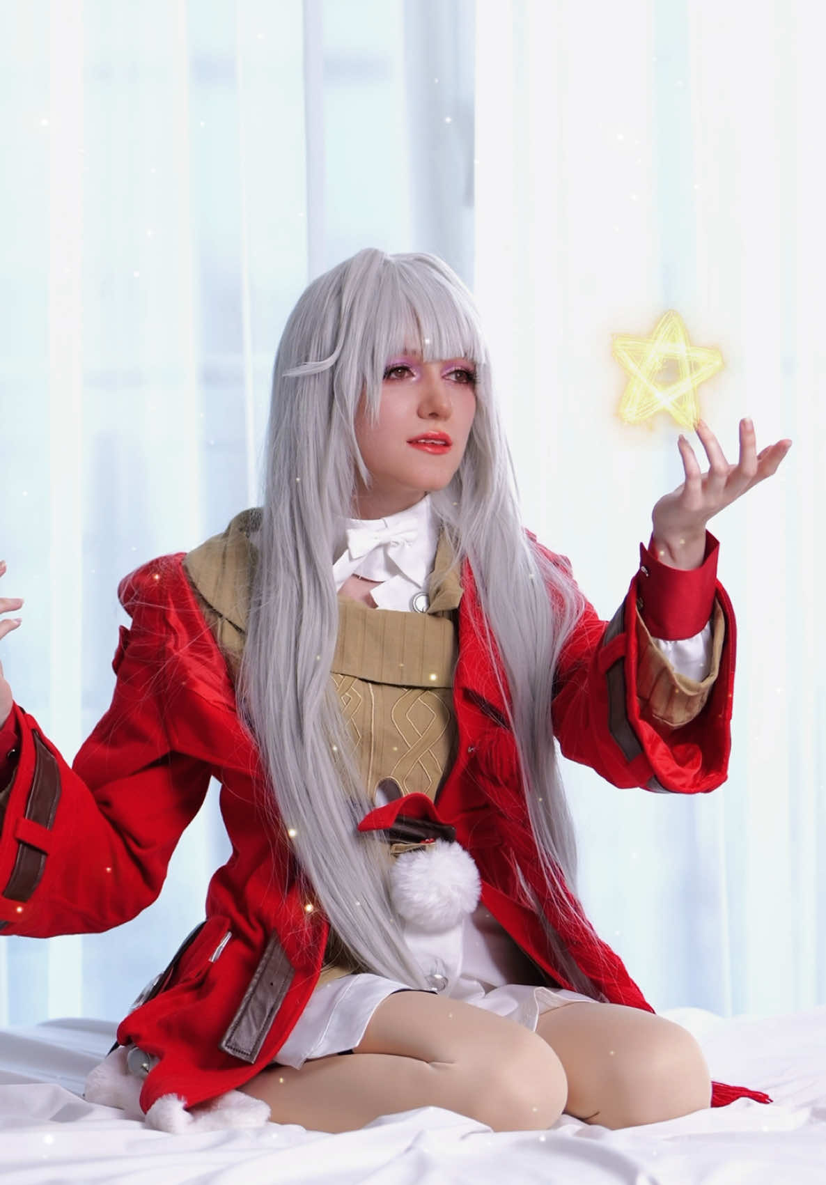 Clara Cosplay 💕 Video leonardo.weckner_photo #HonkaiStarRail #cosplay #clara #fyp @HonkaiStarRail_Official #cos #magic #cosplaygirl #cosplayer #honkaistarrailcosplay 
