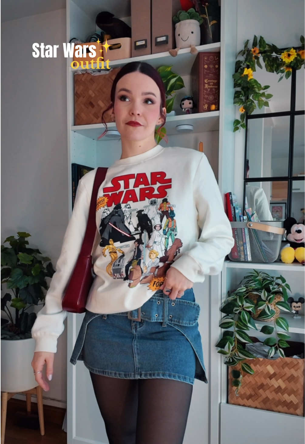 Le merch Star Wars à Disneyland c’est quelque chose.. #disneyoutfit #starwars Jupe et sac @Cider (produits offerts)